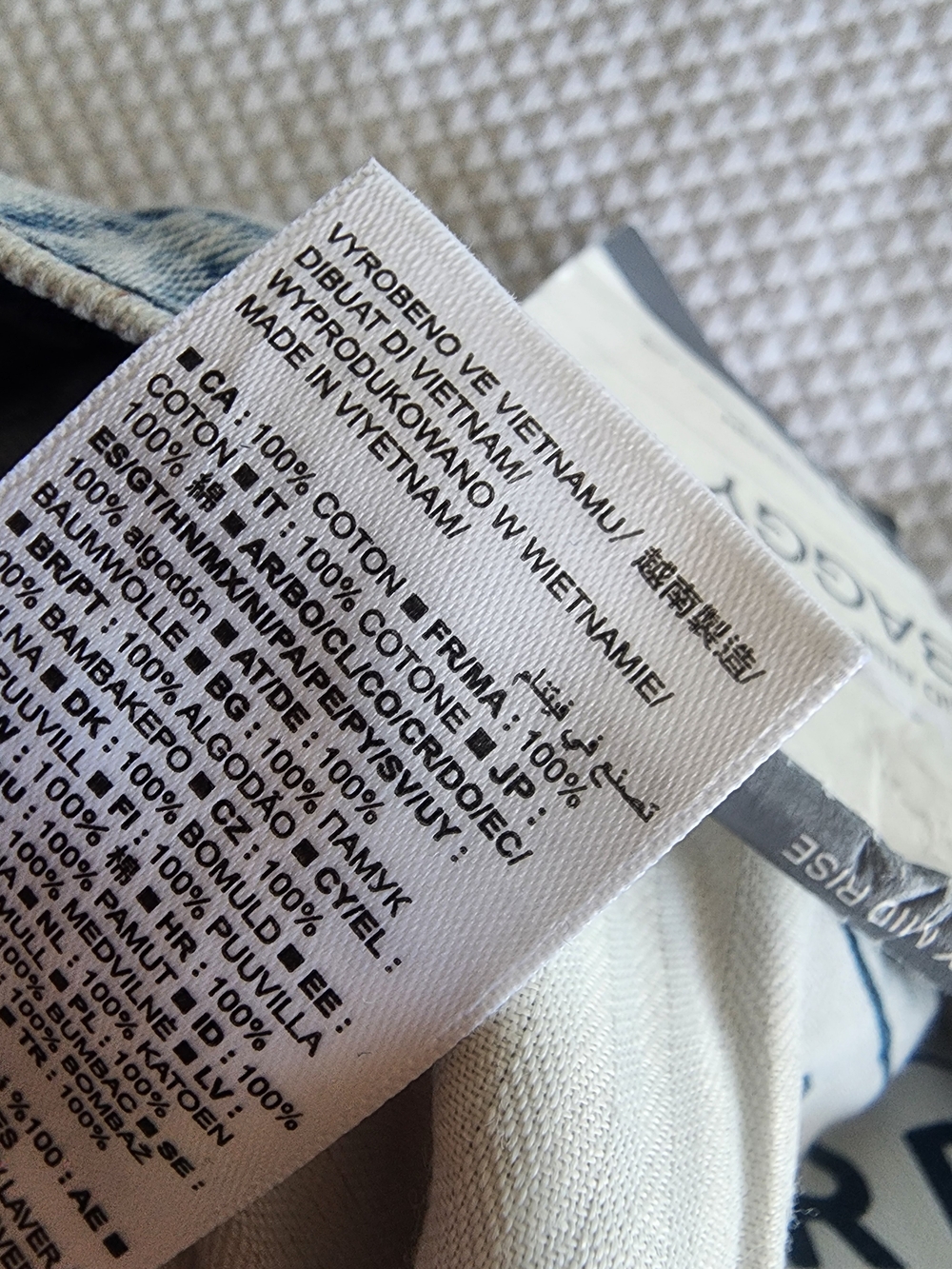 GAP Mid Rise Baggy Jeans - Light Blue Denim New With Tags - Picture 13 of 14